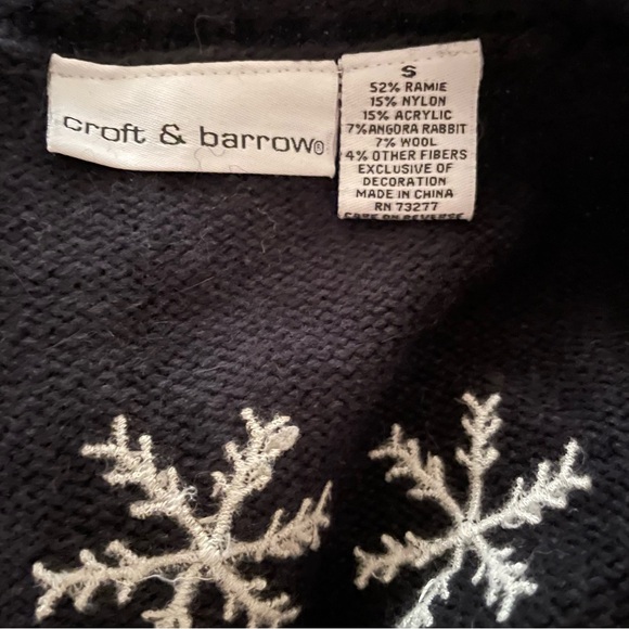 Croft and Barrow Women’s Sweater Christmas Wool Blend Embroidered zipper Small - Picture 8 of 8